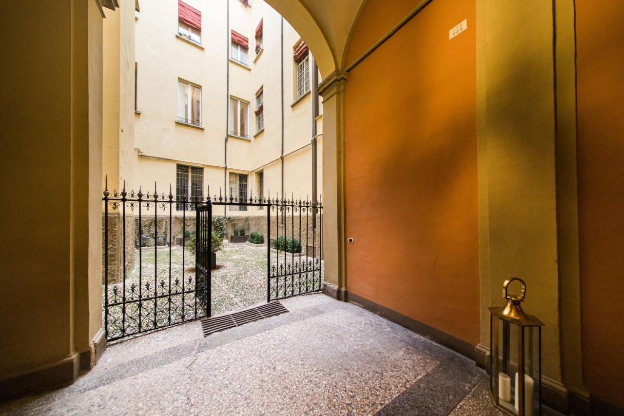 Lussuoso Appartamento Nel Cuore Di Bolonia Exterior foto